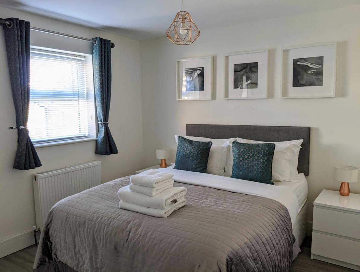 Saffron Court By Wycombe Apartments - Apt 06 High Wycombe Bagian luar foto
